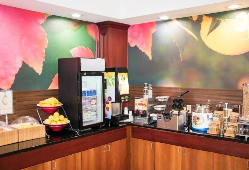 فندق Comfort Inn & Suites