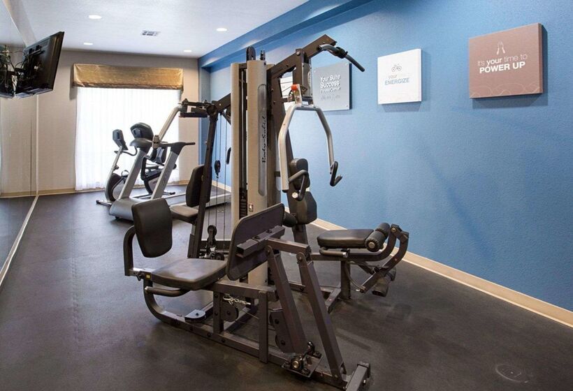 فندق Comfort Suites Mandeville  Covington