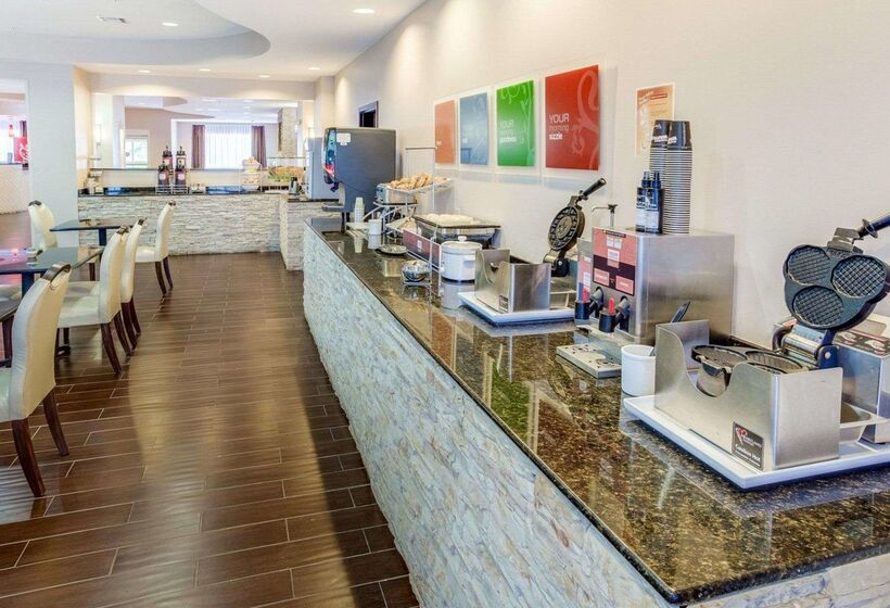 فندق Comfort Suites Mandeville  Covington