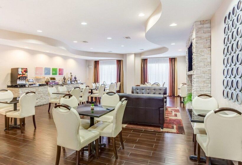 فندق Comfort Suites Mandeville  Covington