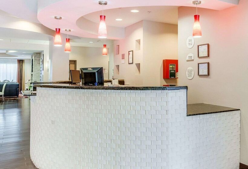 فندق Comfort Suites Mandeville  Covington