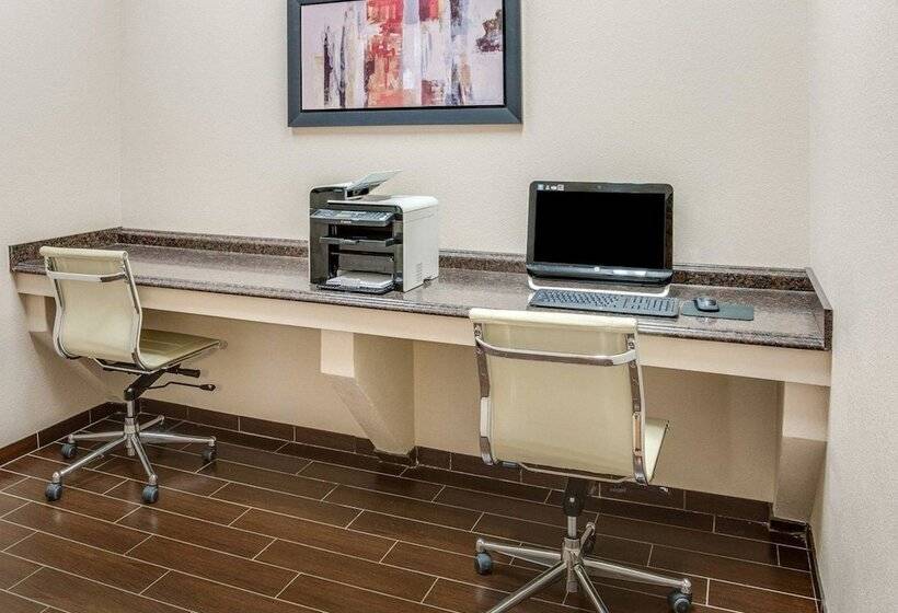 فندق Comfort Suites Mandeville  Covington