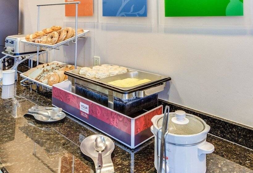 فندق Comfort Suites Mandeville  Covington