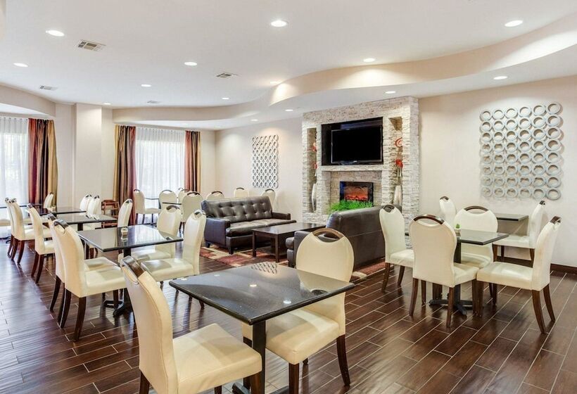 فندق Comfort Suites Mandeville  Covington