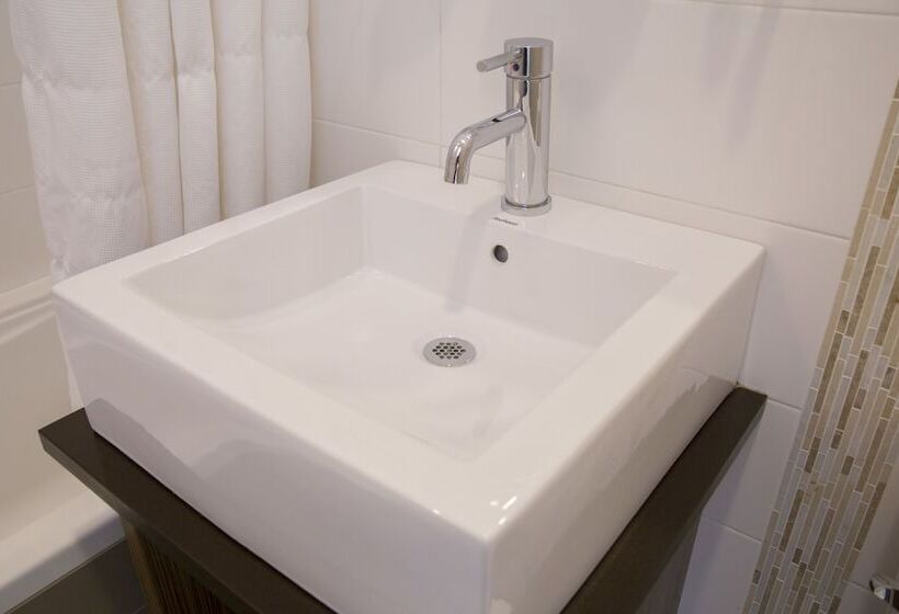 Condor Hotel By Luxurban