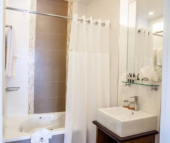 Condor Hotel By Luxurban