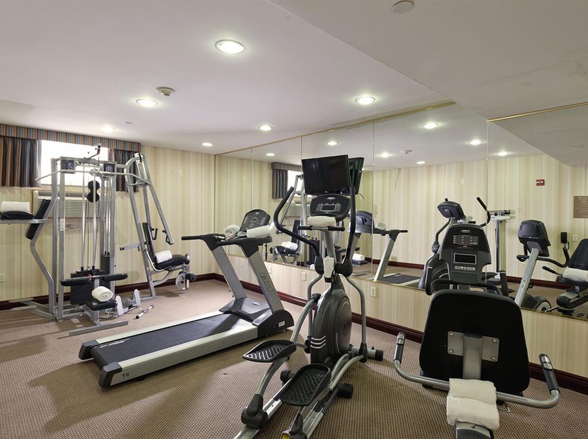 فندق Queens County Inn & Suites