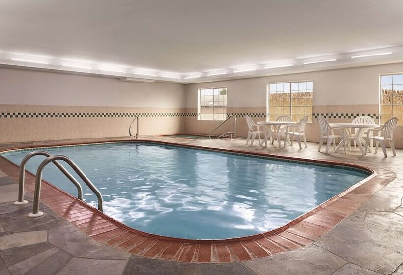 בית מלון כפרי Country Inn & Suites By Radisson, Michigan City, In