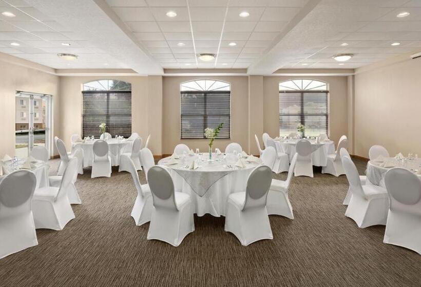 فندق Country Inn & Suites By Radisson, Port Canaveral, Fl