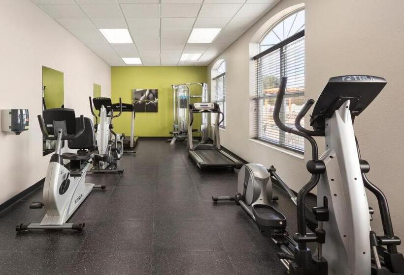 فندق Country Inn & Suites By Radisson, Port Canaveral, Fl