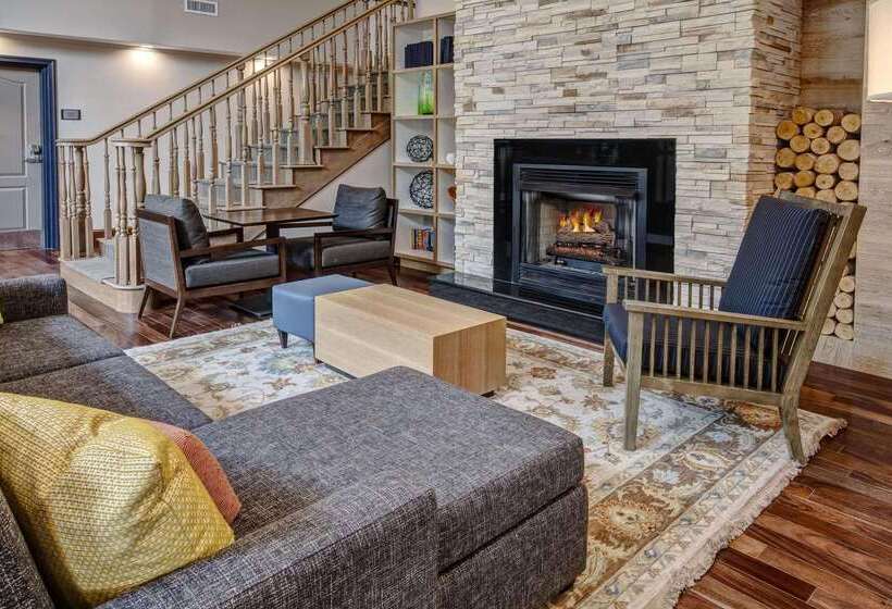 فندق Spark By Hilton Woodbridge