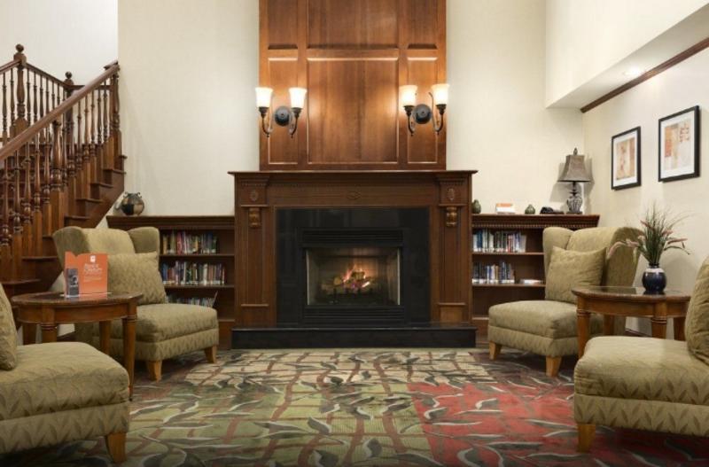 فندق Spark By Hilton Woodbridge