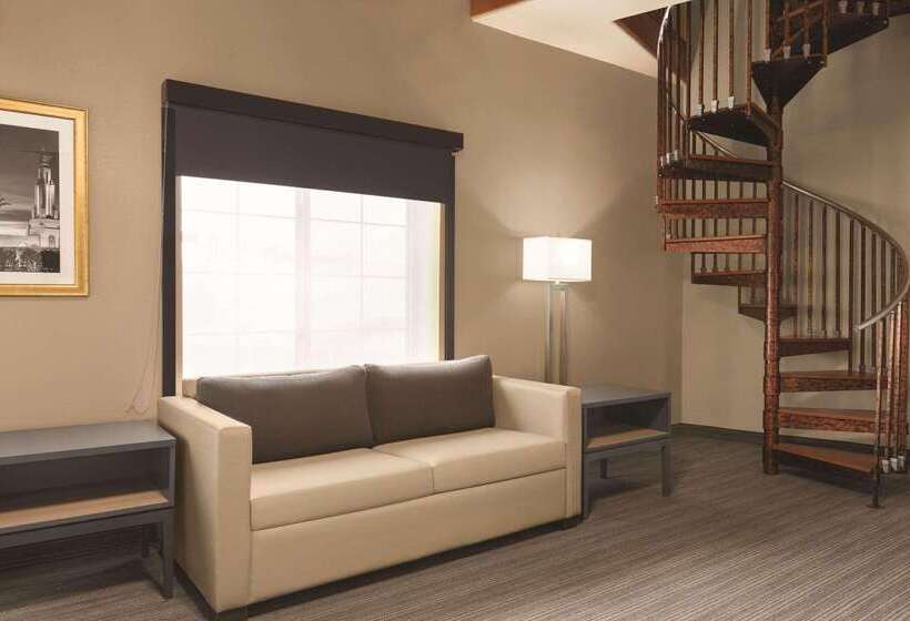 فندق Spark By Hilton Redlands