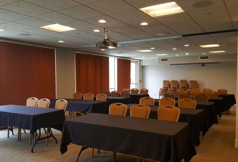 فندق Spark By Hilton Redlands