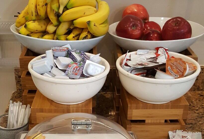 فندق Spark By Hilton Redlands