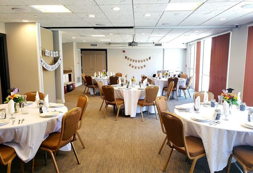 فندق Spark By Hilton Redlands