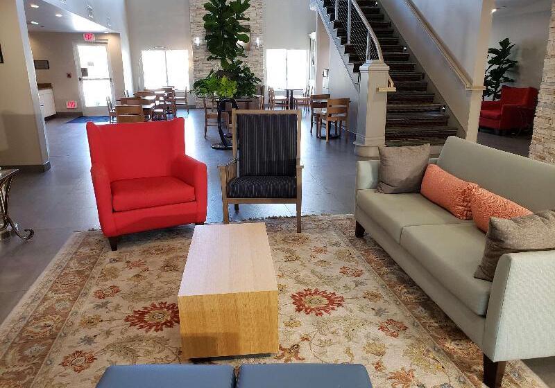 فندق Spark By Hilton Redlands