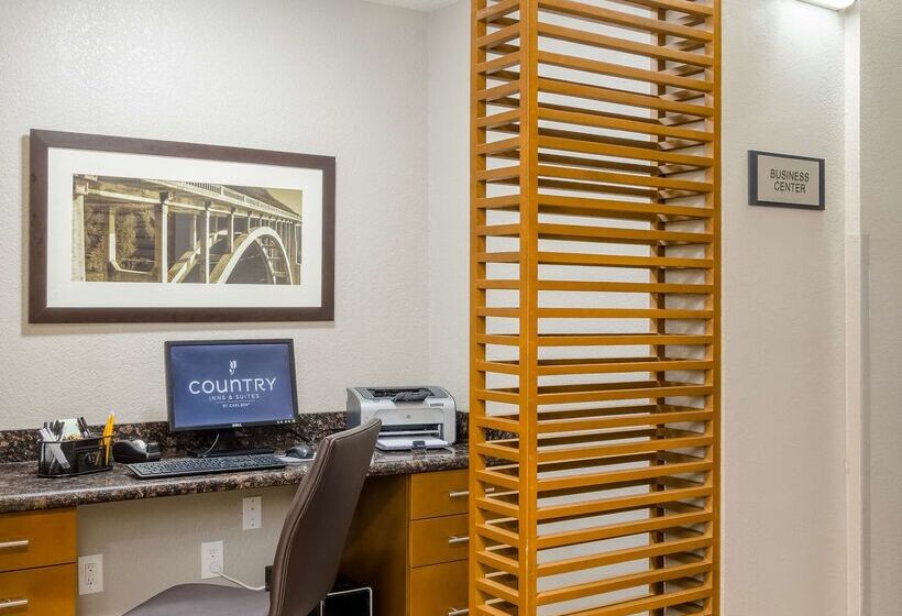فندق Country Inn & Suites By Radisson, St. Petersburg  Clearwater, Fl