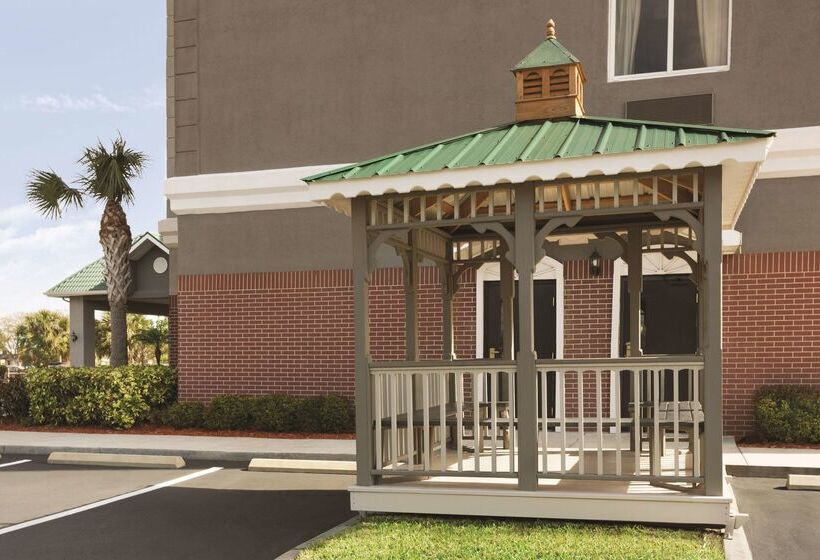 فندق Country Inn & Suites By Radisson, St. Petersburg  Clearwater, Fl