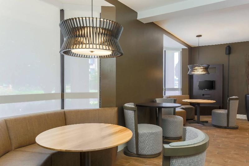 فندق Courtyard By Marriott Monroe Airport