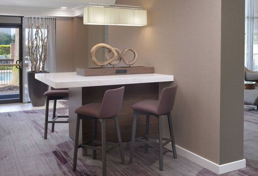 هتل Courtyard By Marriott Houston Northwest