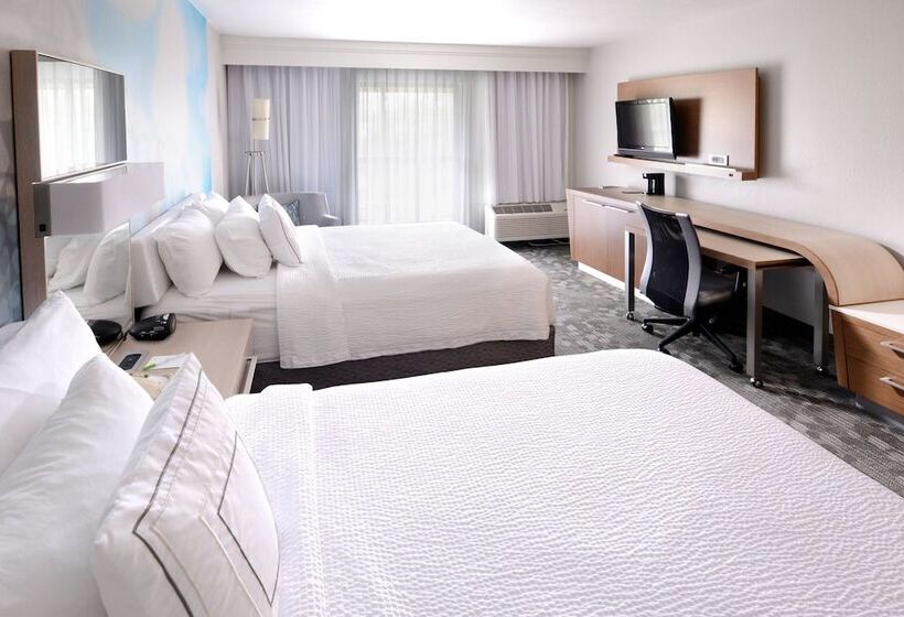 هتل Courtyard By Marriott Houston Northwest