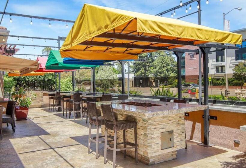 فندق Courtyard Palo Alto Los Altos