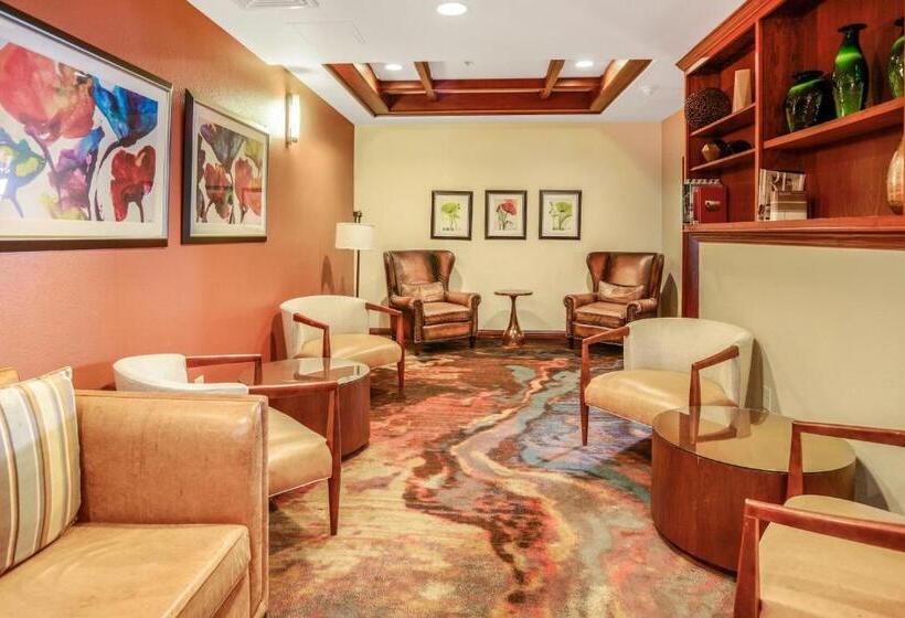 فندق Courtyard Palo Alto Los Altos