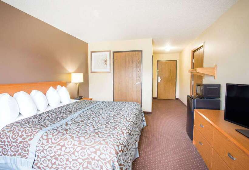 فندق Days Inn By Wyndham Evansdale Waterloo