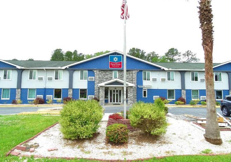 호텔 Days Inn By Wyndham Savannah Gateway I95