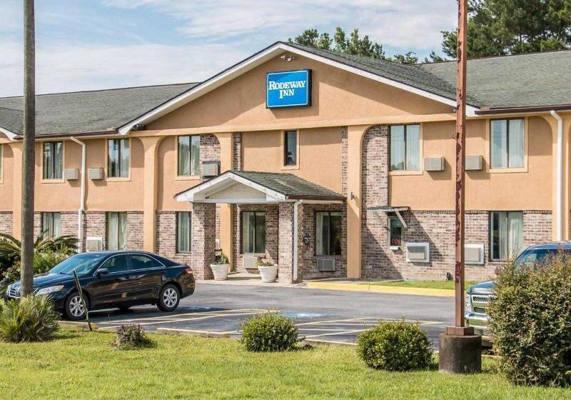 호텔 Days Inn By Wyndham Savannah Gateway I95