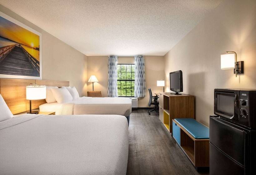 Отель Days Inn By Wyndham Shallotte