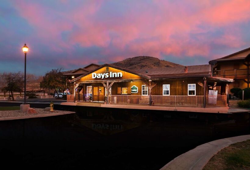 בית מלון כפרי Days Inn By Wyndham Lebec