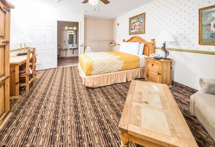 בית מלון כפרי Days Inn By Wyndham Lebec