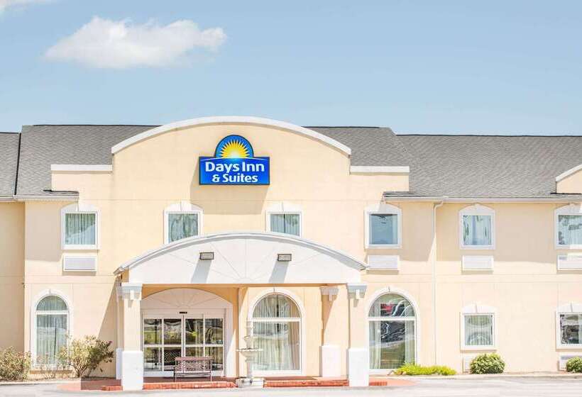 호텔 Days Inn & Suites By Wyndham Swainsboro