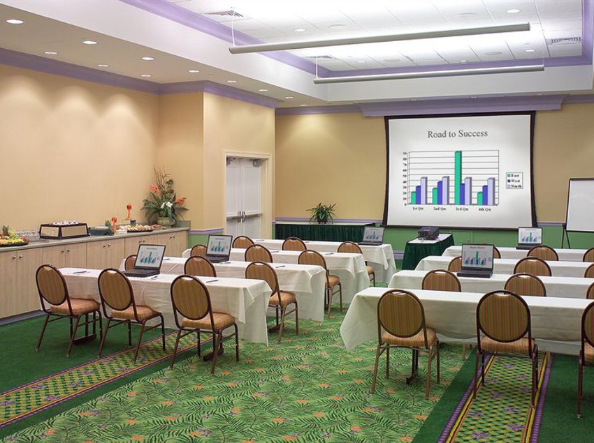 هتل Diamondjacks Casino And Resort