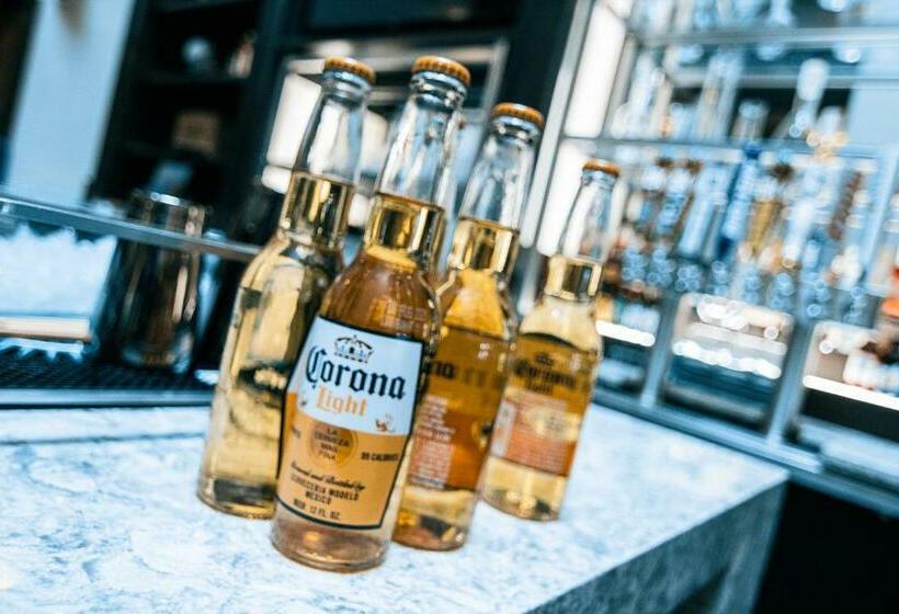 Hotel Doubletree By Hilton Lubbock  University Area