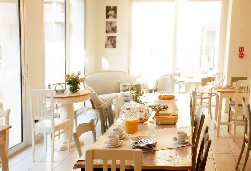 D Place Hotel & Suite