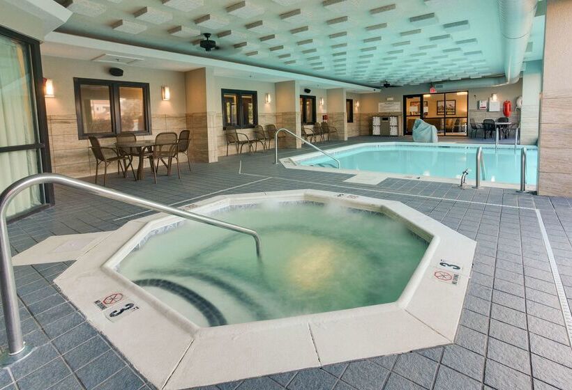 هتل Drury Inn & Suites Louisville East