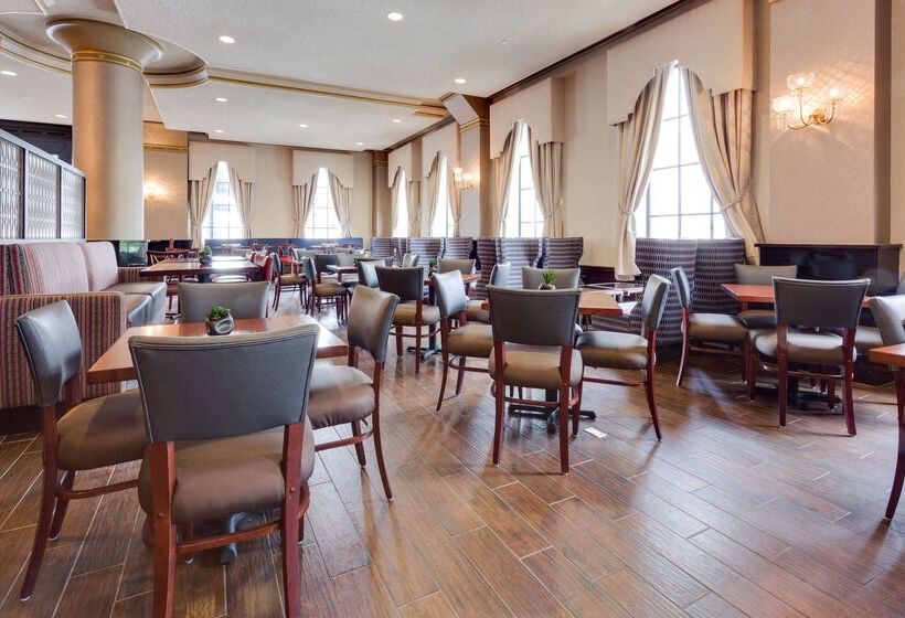 هتل Drury Plaza St Louis At The Arch