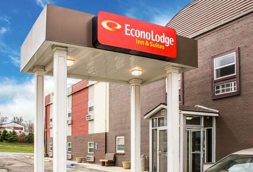 ホテル Econo Lodge Inn & Suites
