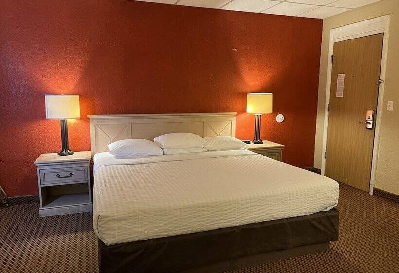 ホテル Econo Lodge Inn & Suites