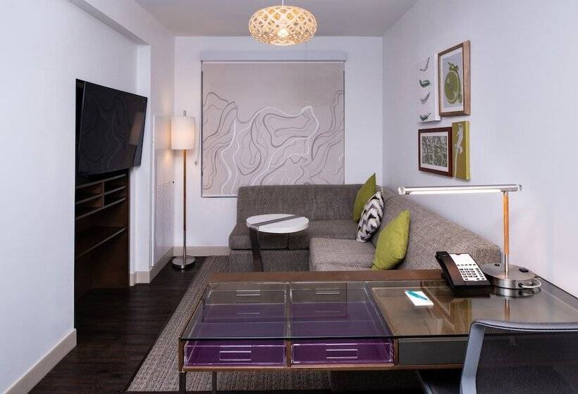 ホテル Element Lexington