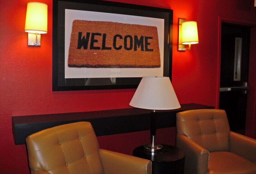 בית מלון כפרי Extended Stay America  Los Angeles  Northridge