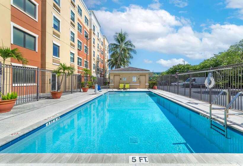 ホテル Extended Stay America Premier Suites  Miami  Airport  Doral  25th Street