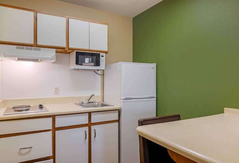 Отель Hawthorn Extended Stay By Wyndham Irving Dfw North