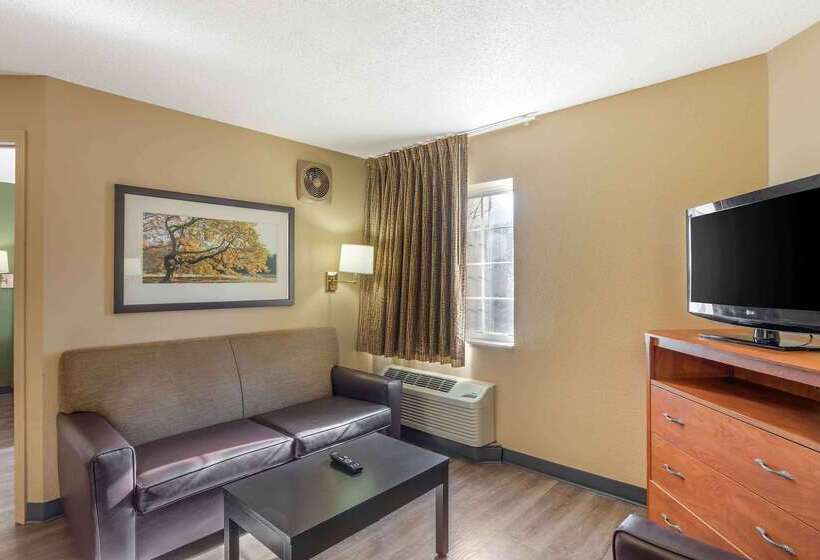 Отель Hawthorn Extended Stay By Wyndham Irving Dfw North
