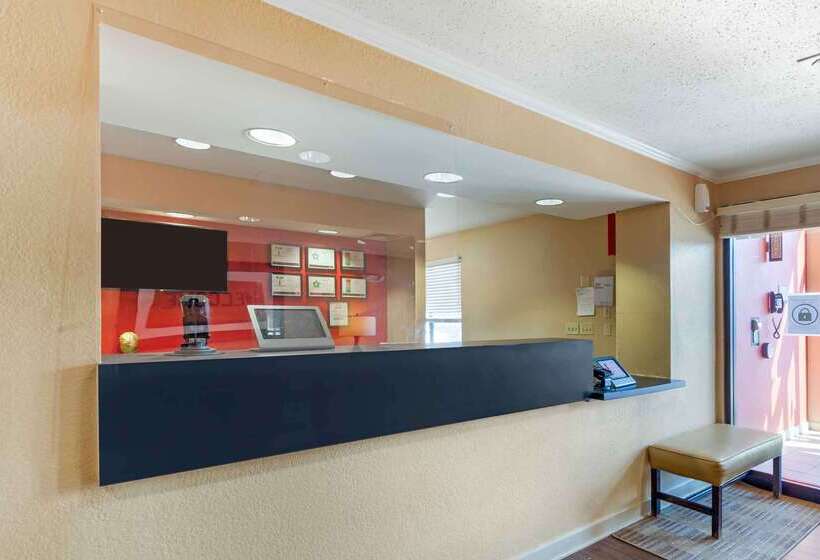 בית מלון כפרי Extended Stay America Select Suites   Madison   Old Sauk Rd