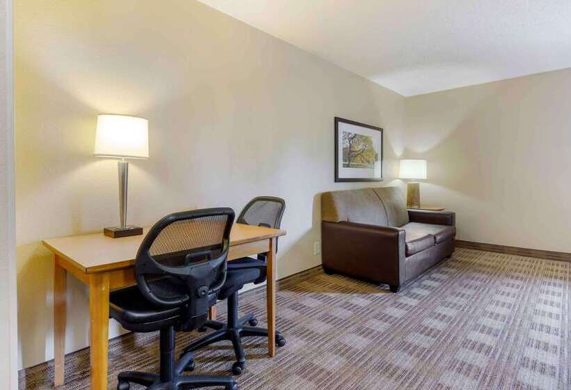 בית מלון כפרי Extended Stay America Select Suites   Raleigh   Rtp   4610 Miami Blvd