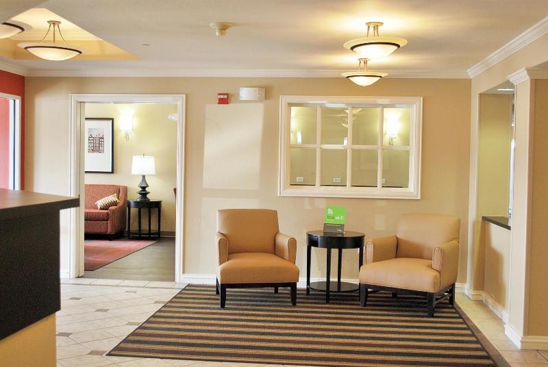 בית מלון כפרי Extended Stay America Suites  St. Louis  Westport  Central